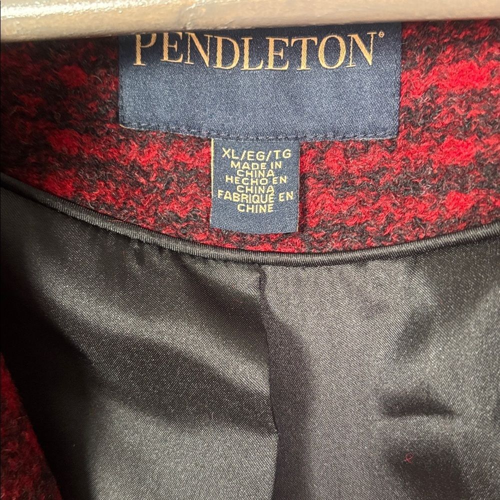 Pendleton Red Black Plaid Wood Full Zip Jacket Size XL - Picture 3 of 11